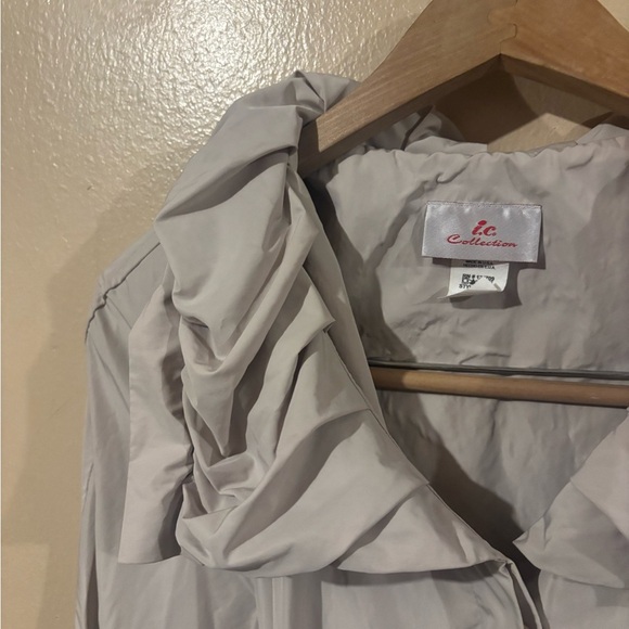 I.C collection Stylish Beige Ruffle Trench rain Coat L - Picture 8 of 8